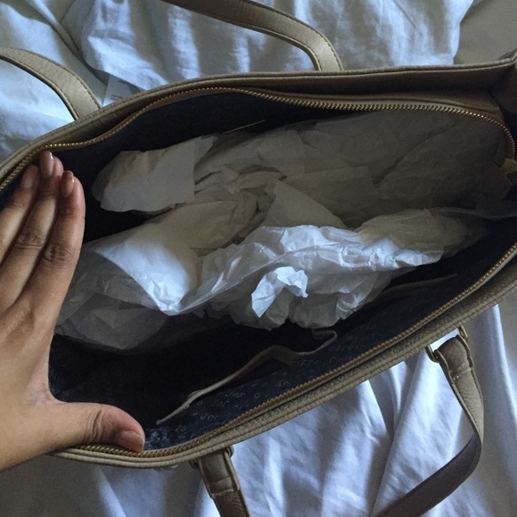 Olivia + Joy handbag - Picture 2 of 3